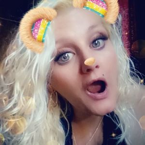 Meet your Posher, Kylee